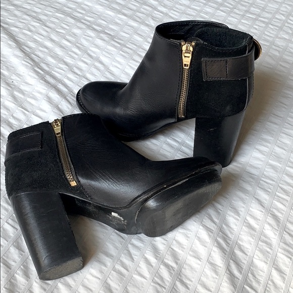 Topshop Black Leather Booties ~ size 6 - Picture 5 of 9